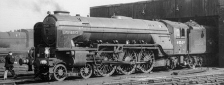 Peppercorn A2 No. 60539 'Bronzino' at Grantham in 1961 (PH.Groom)