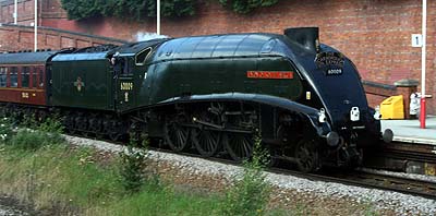 A4 No. 60009 'Union of South Africa' at Crossgates in 2007