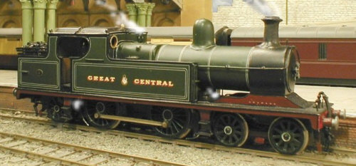 Arnie Buxton's 4mm model of the C13 running on Colombo's York layout