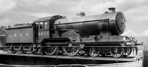 Super Claud D16/3 No. 8825, with Gresley round-topped firebox (D.Hey)