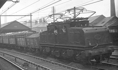 EF1 No. 6 hauling a coal train through Thornaby, from the Bill Donald Collection