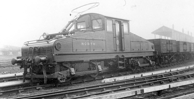 NER No. 2 at Heaton Car Sheds in 1905, note Westinghouse hoses and bow collector; Bill Donald Collection