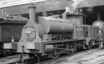 Y9 0-4-0ST No. 68100 with wooden tender at Dundee in 1954 (PH.Groom)