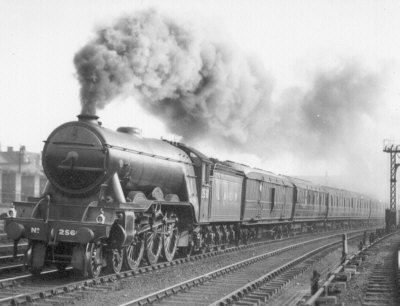 Unidentified Gresley A1 Pacific at speed