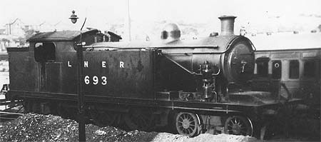 A5 No. 693 in LNER livery (c.Rosewarne)