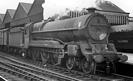 Robinson Class B7 No. 61705 at Sheffield (M.Morant)