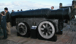 The cannon 'Mons Meg' at Edinburgh Castle (B.Anderson)