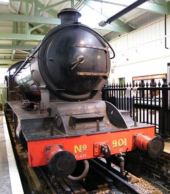 Raven Q7 No. 901 at Darlington (R.Langham)