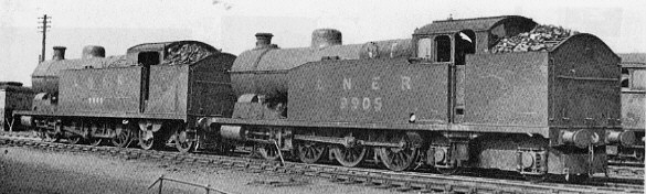 Robinson S1 0-8-4T in 1948; Left: S1/1 No. 9900, Right: S1/3 No. 9905